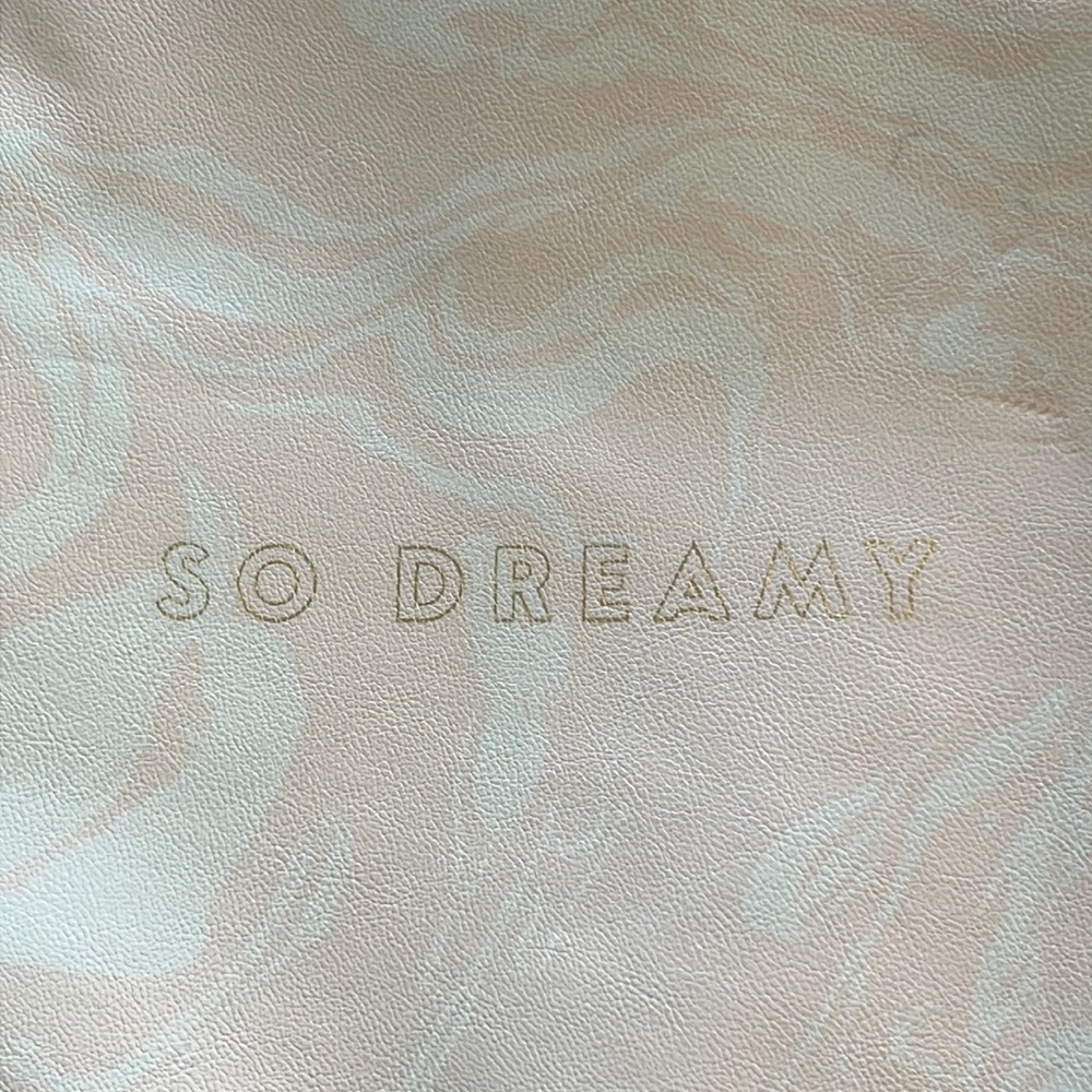 “SO DREAMY” gold on pink/white swirl cosmetic bag w/rose gold zipper-NWT
